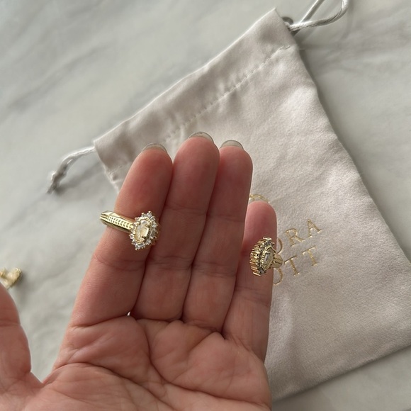 Kendra Scott Kapri Gold Cuff Bracelet in Lustra Glass - Picture 5 of 5